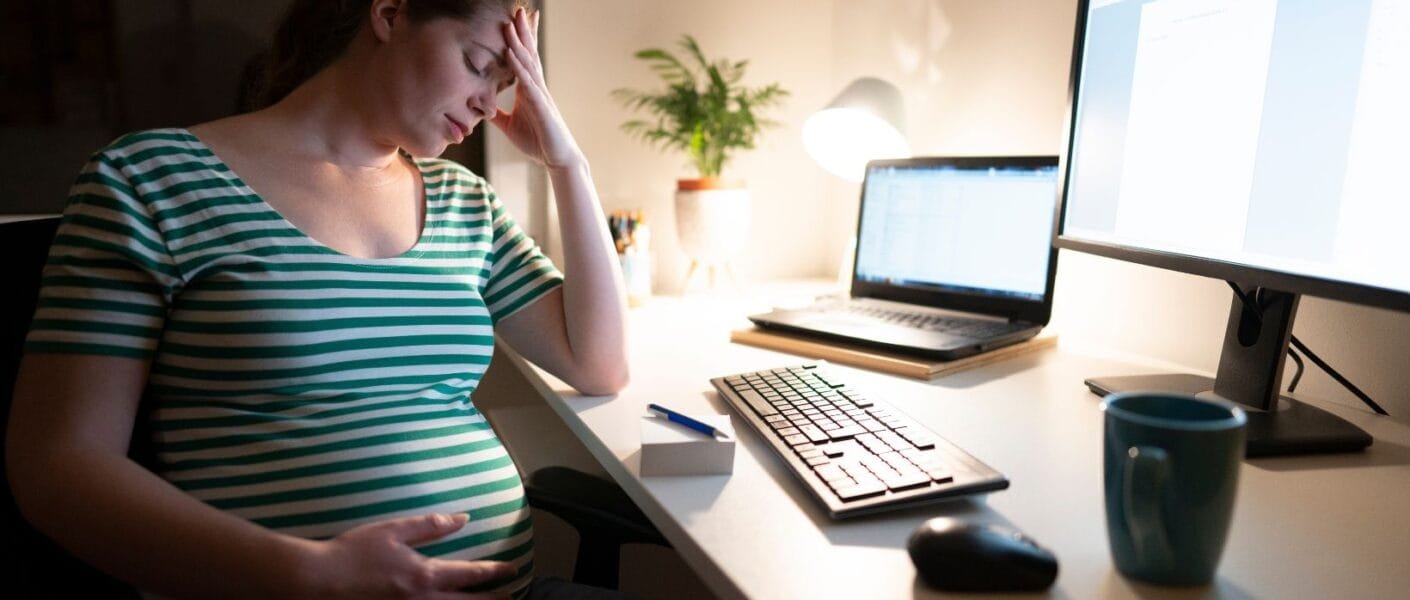 A gravidez é uma jornada emocional intensa para a mulher, repleta de altos e baixos que influenciam profundamente seu humor