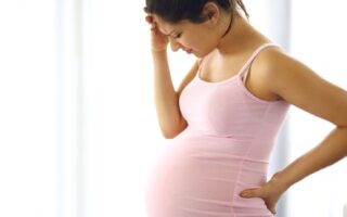 Descubra os desafios e cuidados necessários para enfrentar complicações durante a gravidez e garantir a saúde da mãe e do bebê