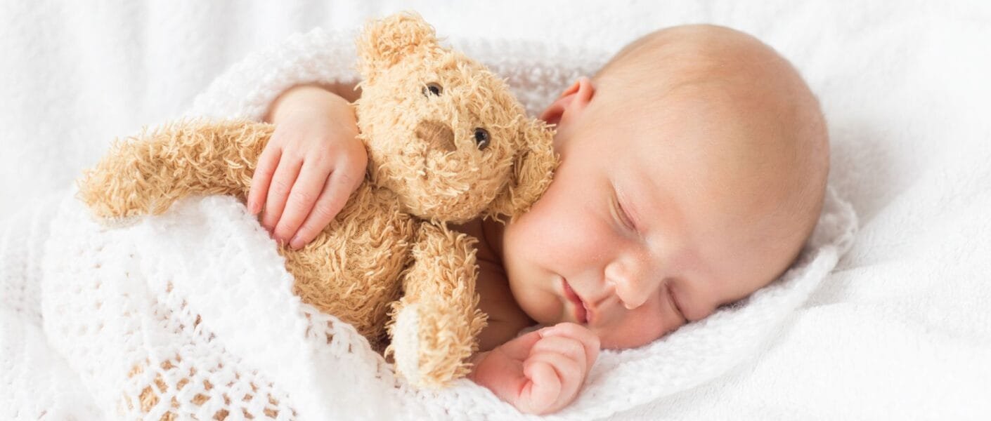 Descubra técnicas eficazes e carinhosas para acalmar um bebê que chora constantemente e traga tranquilidade para sua família hoje