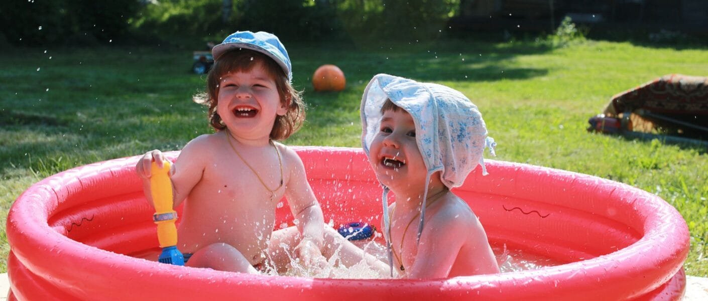 Dicas Essenciais para Piscina Infantil: Se você tem uma piscina infantil em casa, é importante ter certeza de que ela seja um ambiente seguro para as crianças. Acidentes em piscinas podem ser evitados seguindo algumas dicas simples de segurança. Neste artigo, vamos compartilhar algumas dicas essenciais para garantir que a segurança esteja sempre em primeiro lugar.