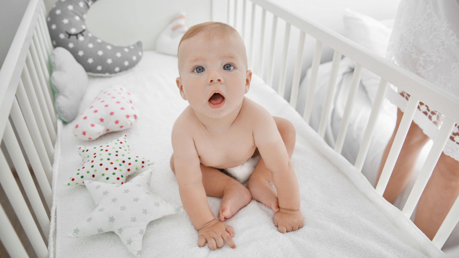 Berço Multifuncional Altura Flexível para Bebê e Crianças