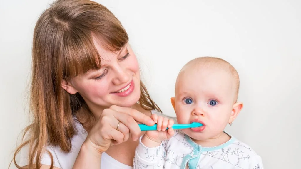 Escova de dente para bebê