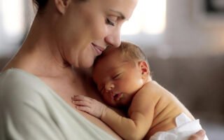 Fralda Pampers G: Dicas Práticas para Evitar Vazamentos. Técnicas de ajuste, tecnologia de absorção e cuidados com a pele para manter seu bebê seco, confortável e livre de escapes o dia todo.