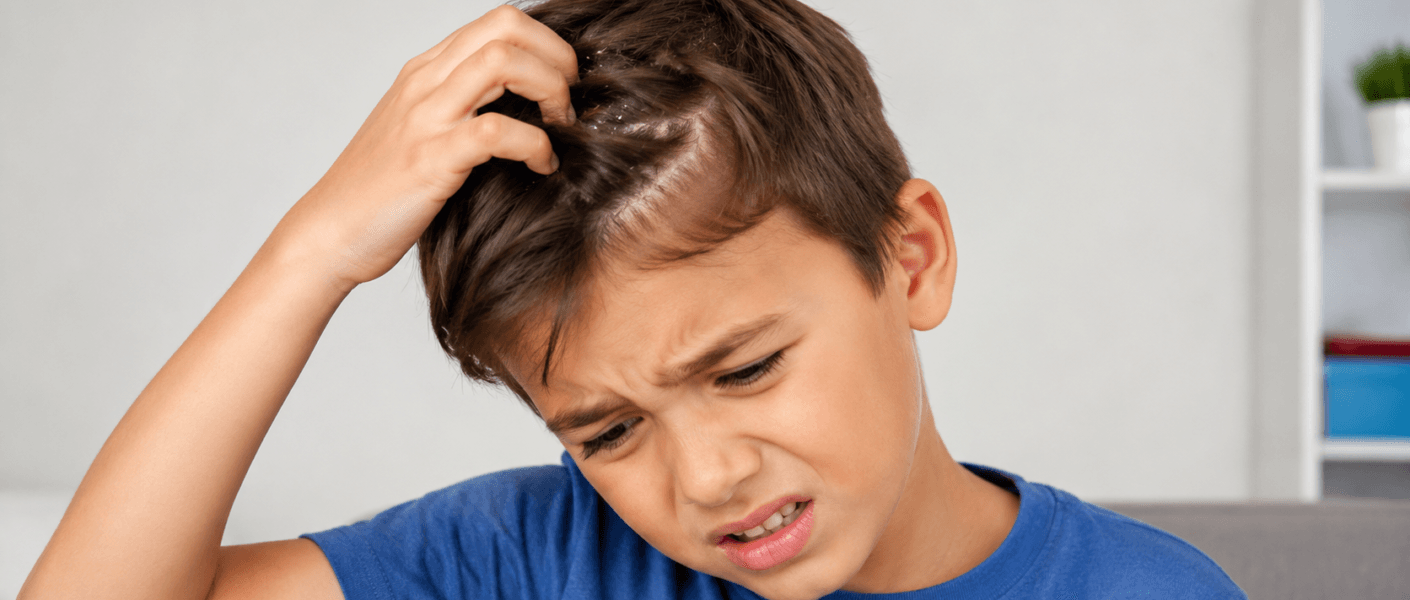 Meu filho voltou da escola com piolhos. Como resolver?