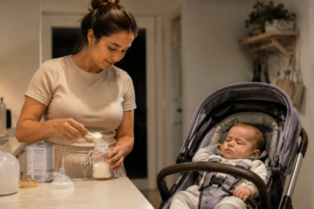 O uso prolongado de fórmula infantil faz mal? Entenda riscos, idade adequada, transição alimentar e quando buscar orientação.