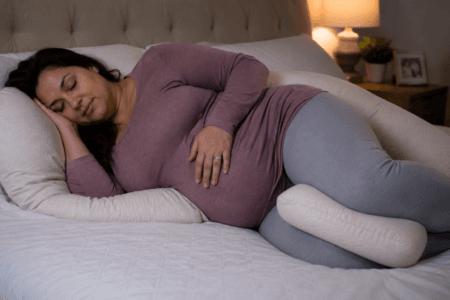 Qual a melhor posição para dormir durante a gestação?