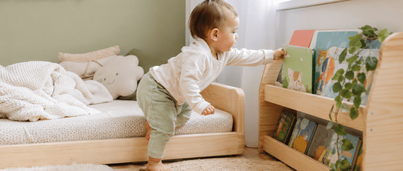 Cama montessoriana é indicada por especialistas? Entenda quando pode fazer sentido, limites, segurança e sono infantil.