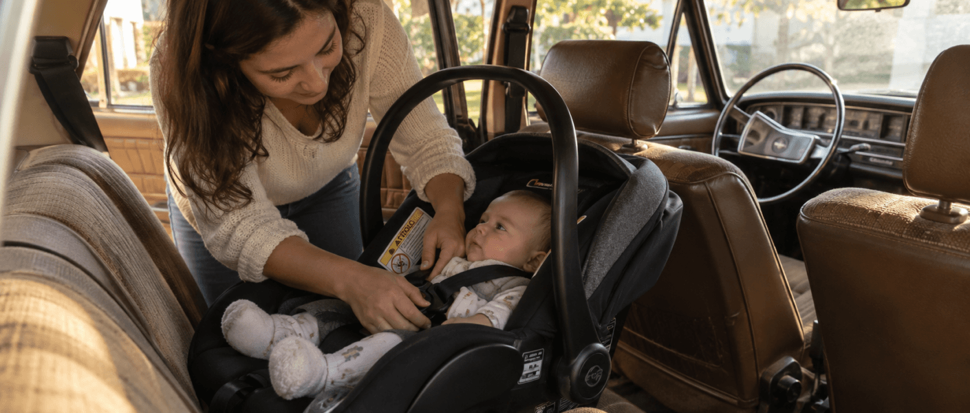 Carro antigo pode usar bebê conforto com segurança? Entenda cintos, ISOFIX, instalação e cuidados para proteger o bebê.