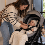 Quais erros evitar ao escolher um carrinho de bebê? Veja cuidados com segurança, conforto, tamanho, freios e cinto.